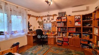 Eladó családi ház Balmazújváros