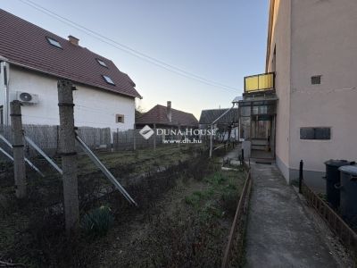 Eladó családi ház Budapest