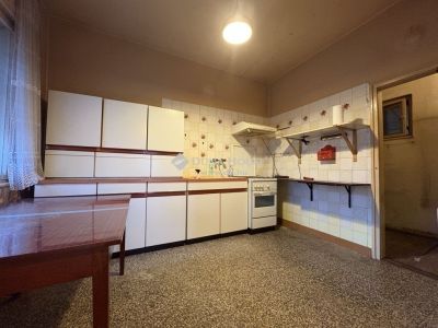 Eladó családi ház Budapest