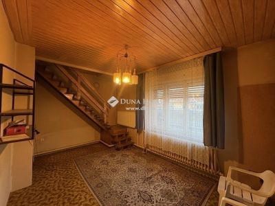 Eladó családi ház Budapest