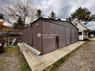 Eladó lakóövezeti telek Kóka