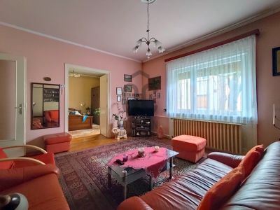 Eladó családi ház Budapest