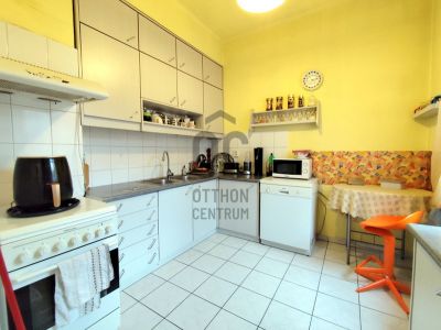 Eladó családi ház Budapest