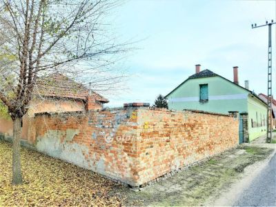Eladó családi ház Nagykőrös