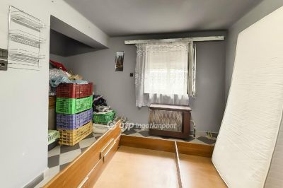 Eladó nyaraló Cegléd
