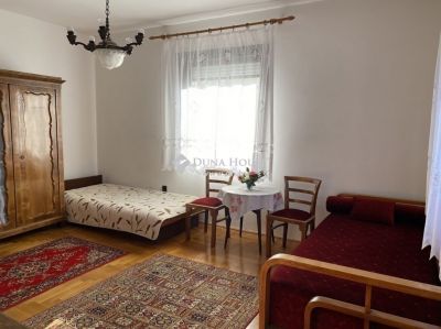 Eladó családi ház Biatorbágy
