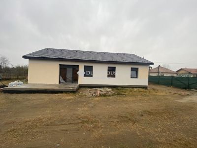 Eladó családi ház Dabas