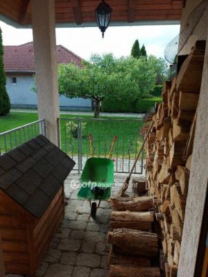 Eladó családi ház Szajk