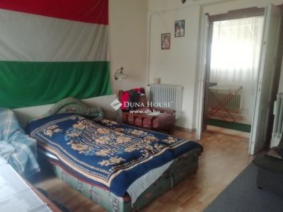 Eladó családi ház Téseny