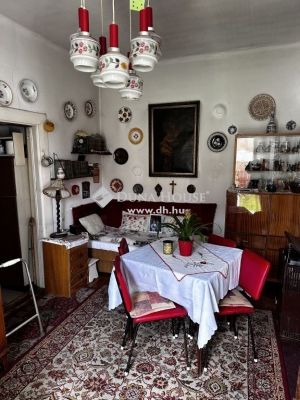 Eladó családi ház Budapest