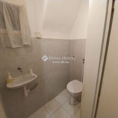 Eladó családi ház Budapest