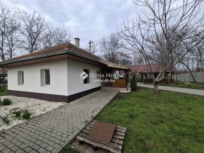 Eladó családi ház Tápiószele