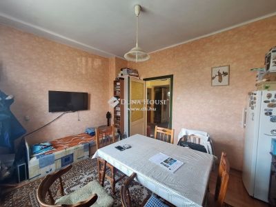 Eladó családi ház Tatabánya
