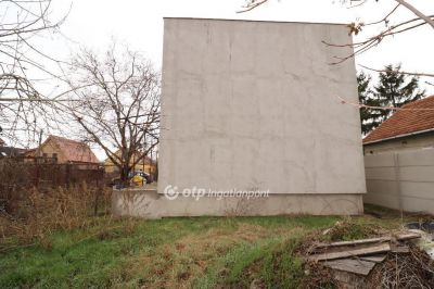 Eladó családi ház Szigethalom