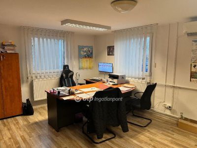 Eladó ipari terület Tatabánya