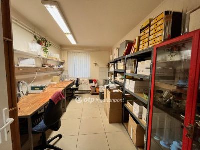 Eladó ipari terület Tatabánya