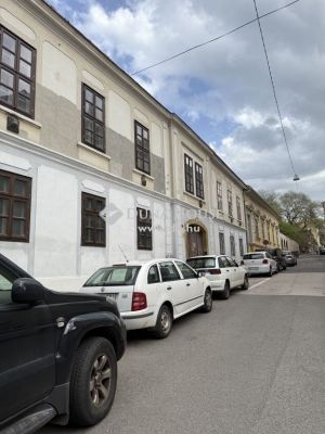 Eladó lakás Pécs