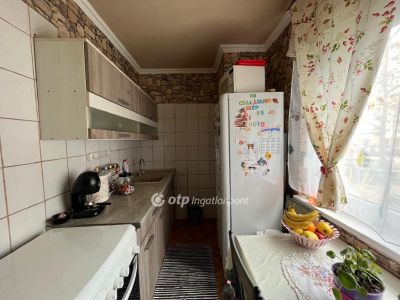 Eladó lakás Székesfehérvár