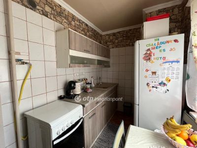 Eladó lakás Székesfehérvár