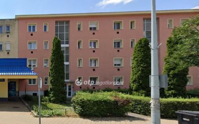 Eladó lakás Szolnok