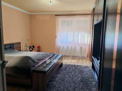 Eladó családi ház Hatvan