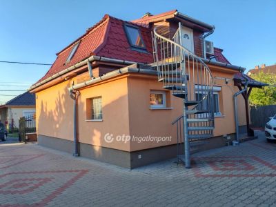 Eladó családi ház Hatvan