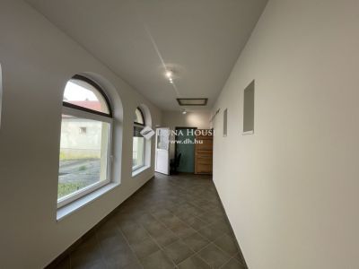 Eladó családi ház Kecskemét