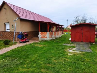 Eladó családi ház Tarnaörs