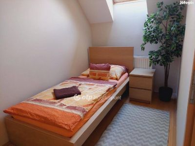 Eladó lakás Cserkeszőlő