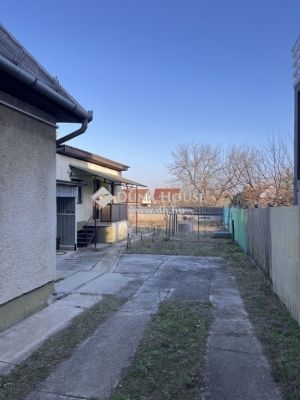 Eladó családi ház Gyál
