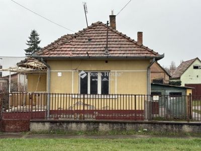 Eladó családi ház Vecsés