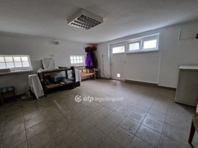 Eladó családi ház Debrecen