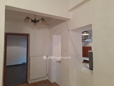 Eladó családi ház Makó