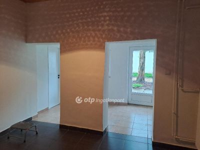 Eladó családi ház Makó