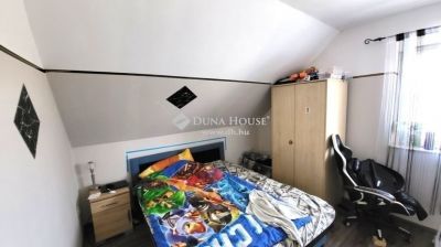 Eladó családi ház Érd