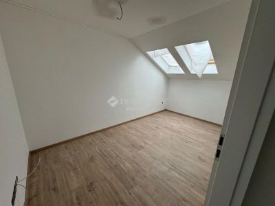 Eladó lakás Ráckeve