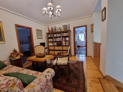 Eladó családi ház Budapest