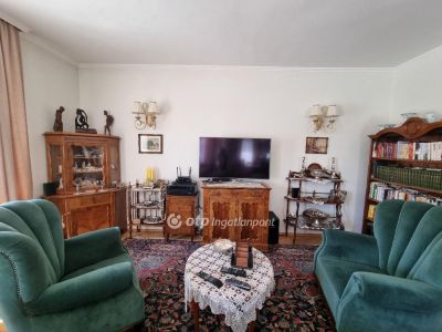 Eladó családi ház Budapest