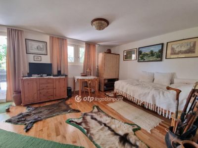 Eladó családi ház Budapest