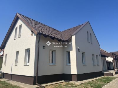 Eladó ikerház Kartal