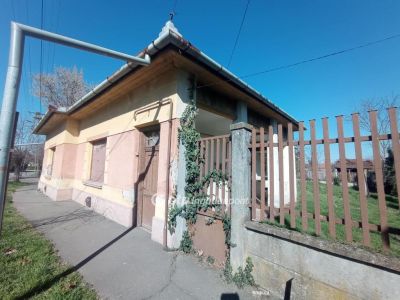 Eladó családi ház Békéscsaba