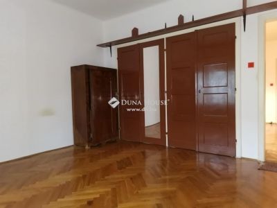 Eladó családi ház Pécs