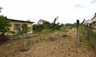 Eladó lakóövezeti telek Debrecen
