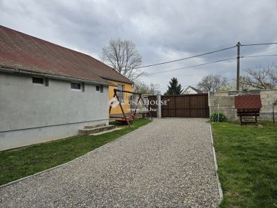 Eladó családi ház Nagytótfalu