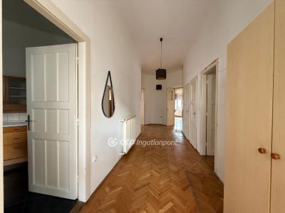 Eladó lakás Budapest
