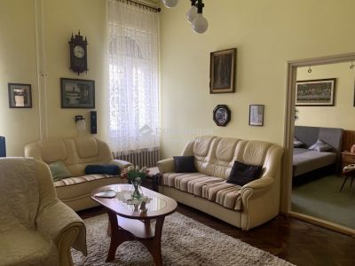 Eladó lakás Tolna
