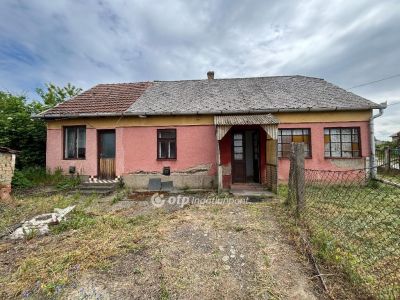 Eladó családi ház Nyírtass
