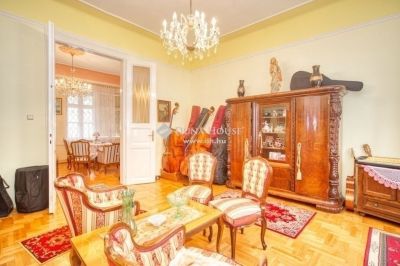 Eladó családi ház Budapest