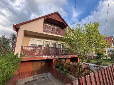Eladó családi ház Debrecen