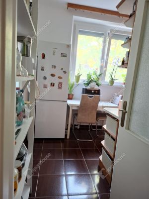 Eladó lakás Veszprém